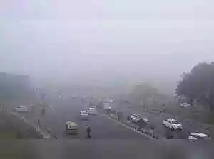 National capital wakes up to chilly morning as AQI improves after days of ‘very poor’ air