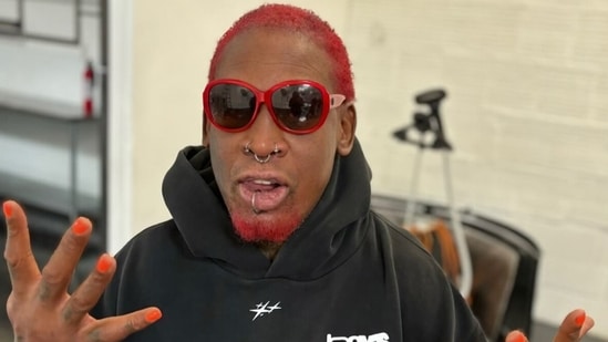 NBA legend Denis Rodman recently caught everyone's attention with his remark on young NFL star Travis Hunter. During an interview on Twitch, he was asked to advise a 21-year-old, and he simply blurted out, “Just don't be Travis Hunter.” It was a dig at Hunter's marriage to his wife, Leanna Lenee, which has received a mixed reaction from fans.