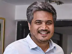 NCP (SP) leader Rohit Pawar is accusing Maharashtra minister Sanjay Shirsat of a land scam. Pawar claims Shirsat favored a Navi Mumbai family with land worth crores. He demands Shirsat's resignation within two days. Pawar says he has evidence of irregularities during Shirsat's time as CIDCO chairman. The alleged scam involves bypassing legal procedures for land allotment.