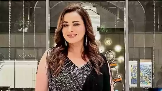 Actor Neelam Kothari has opened up about a frightening ordeal on her recent flight from Toronto to Mumbai. Taking to social media