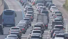 The respective rates of new passenger car purchases by South Koreans in their 20s and 30s fell to their lowest levels in a decade last year