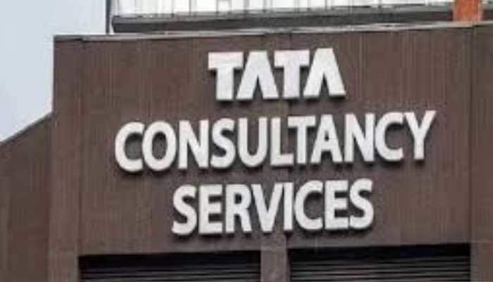 New Delhi: Tata Consultancy Services (TCS), India's largest IT services company, has not yet made a decision on salary hikes for its employees this year. The update was shared by Milind Lakkad, Executive Vice President and Chief Human Resources Officer of TCS, during a press conference following the company's Q1 FY2026 results announcement on July 11.