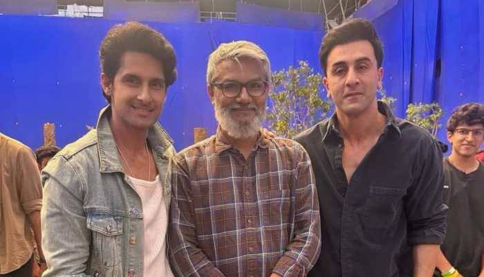 New Delhi: With just its first glimpse, Ramayana starring Ranbir Kapoor has already generated massive buzz. Adding to the excitement, fans are eager to see Ravie Dubey take on the role of Lakshman. Over the years, Ravie has been part of several acclaimed projects, but this time, he's stepping into something truly monumental: Nitesh Tiwari's magnum opus.