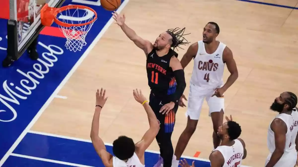 New York Knicks Edge Out Cleveland Cavaliers 109-93 To Take 2-0 NBA Eastern Conference Finals Lead
