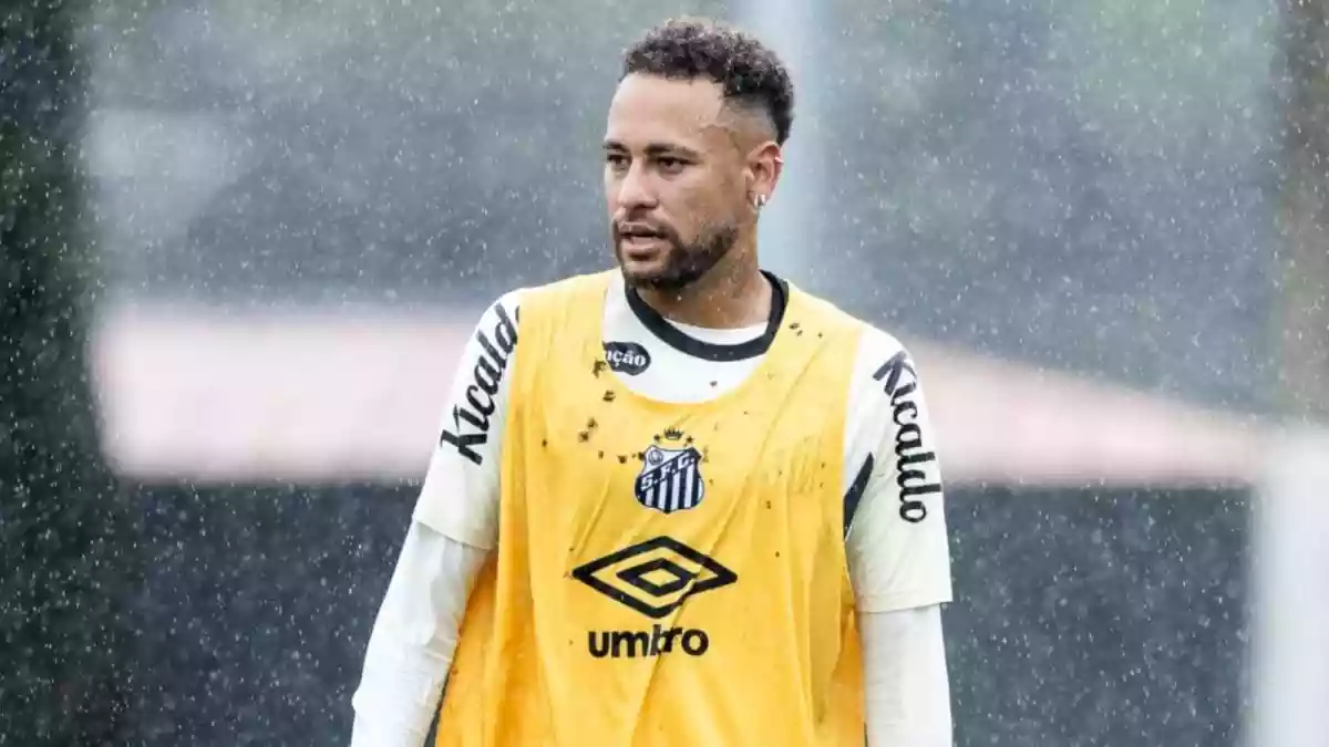 Neymar's Brazil Drama 'A Mess'