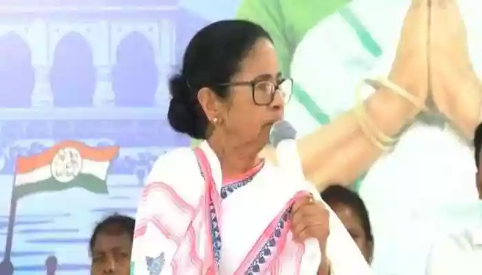 West Bengal Chief Minister Mamata Banerjee also renewed her allegations that the party has targeted Bengali-speaking communities in other states