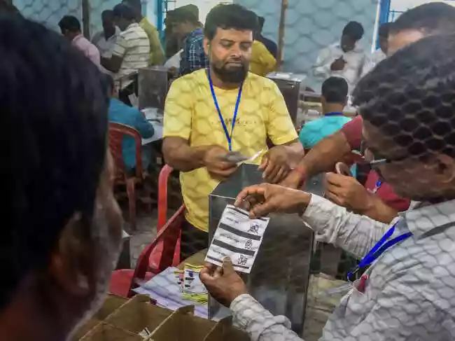 The Supreme Court has not issued any orders regarding the Trinamool Congress's challenge to the Election Commission's directive on vote counting supervisors