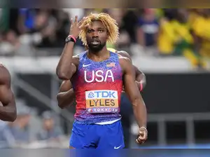 Noah Lyles secured his fourth consecutive world 200m title in Tokyo, matching Usain Bolt's record with a time of 19.52 seconds. Lyles expressed his joy and ambition to surpass Bolt's record in the future. Kenny Bednarek and Bryan Levell followed, claiming silver and bronze respectively, while Olympic champion Letsile Tebogo finished fourth.