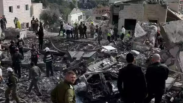 The US Embassy in Jerusalem said that it is not in a position to evacuate or directly assist Americans in departing Israel, and advised US citizens to