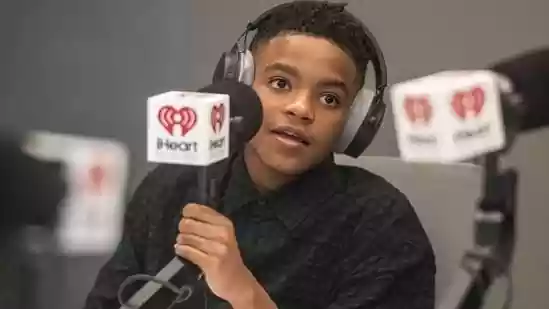 Knowa De Baraso first entered the pop-cultural-political scenario in 2024 when his vocal support for then-Vice President Kamala Harris caught the internet's