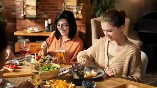 If you are on a diet and eating healthy, it doesn't mean you have to rule out eating outside entirely. Given how dining out can be tempting as you are