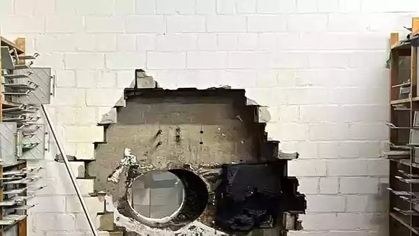 If Money Heist, Ocean's 11 and Dhoom ever needed a European spin-off, this might be it. While much of Germany was switched off for Christmas