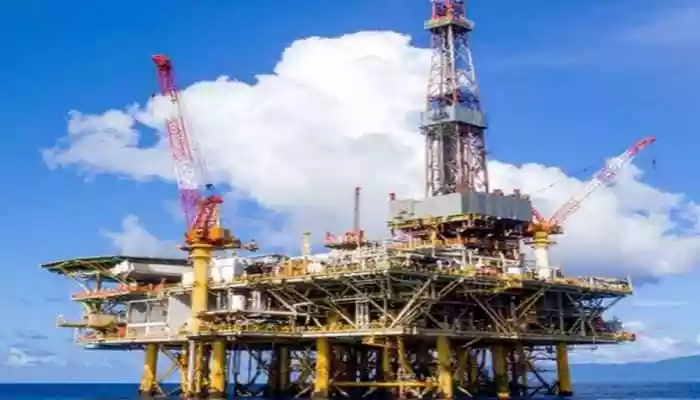 Oil prices climb nearly 4% amid escalating West Asia conflict