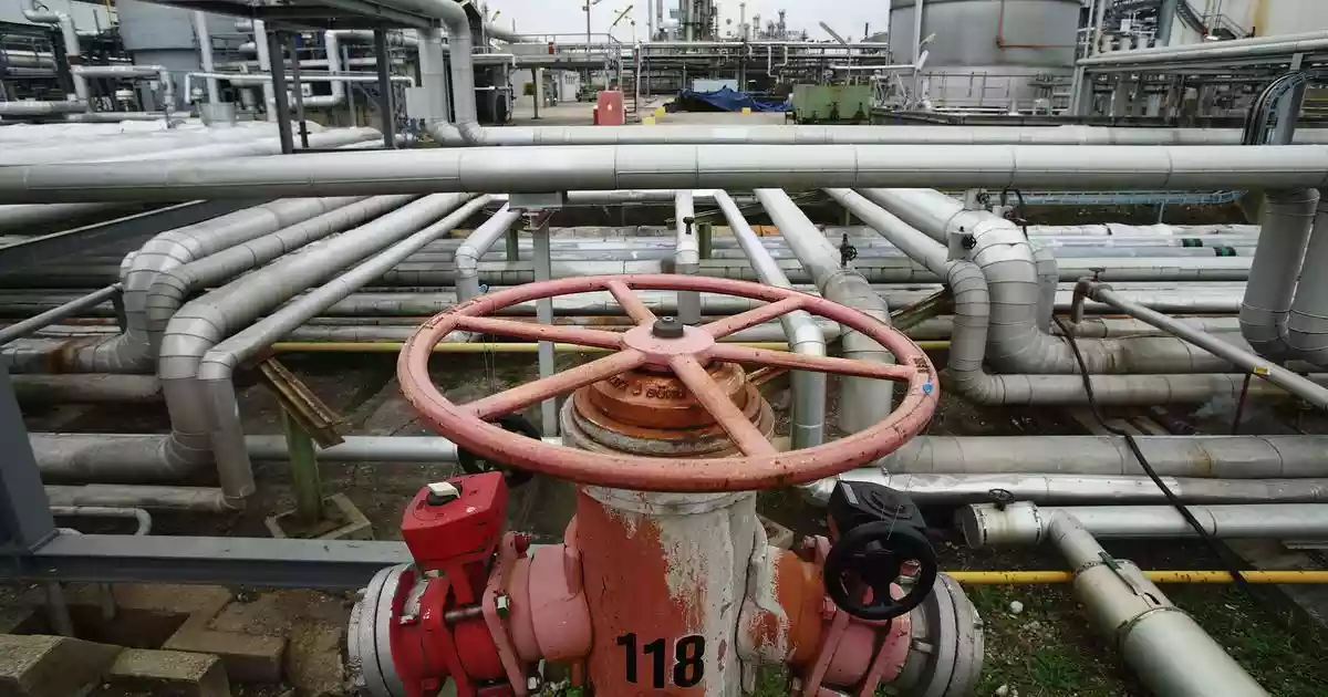 Oil prices spike 7% as Trump hints at extended Iran blockade