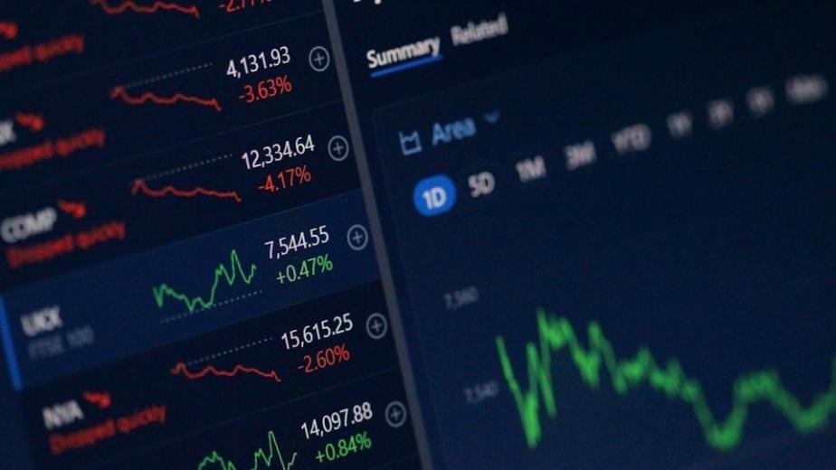 <h4>Oil, US yield surge, insurance shake-up spur Nifty, Sensex market sell-off</h4><h4>Financial services bore the brunt of the sell-off in