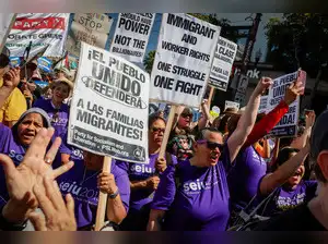 On Labour Day, protests erupted in several American cities. Demonstrators criticised President Donald Trump. They demanded a fair living wage for workers. Rallies took place in Chicago, New York, Washington D.C., and San Francisco. Protesters voiced concerns about low wages and immigration policies. They also expressed worries about the influence of billionaires. The demonstrations highlighted various social and economic issues.