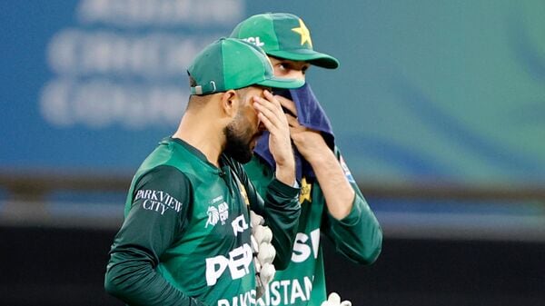 On September 15, the Pakistan Cricket Board (PCB) demanded the immediate removal of match referee Andy Pycroft from the Asia Cup 2025. The PCB alleged that he had violated the ICC code of conduct. After the IND vs PAK match, the Indian players did not shake hands with the Pakistan team. Pycroft did not take action against India, PCB alleged.