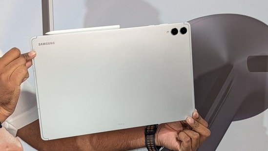 On September 4, Samsung introduced the latest generation of S series tablets, the Galaxy Tab S11 and Galaxy Tab S11 Ultra, at the Galaxy event. These flagship tablets bring new upgrades to how we multitask, blurring the lines between a laptop and a tablet. At the event, we had the chance to have a first look at the Samsung Galaxy Tab S11 Ultra, which is the company's biggest tablet, that can literally be used as a laptop if you get the keyboard case. This year, the tablet is not only slimmer and portable, but Samsung has also introduced some intuitive productivity features with OneUI 8. Therefore, here's our first impression or first look at the Samsung Galaxy Tab S11 Ultra.