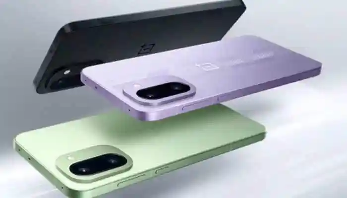 <strong>OnePlus 15R Price In India: </strong>The dual SIM handset runs on Android 16-based OxygenOS 16 and the company promises four OS upgrades