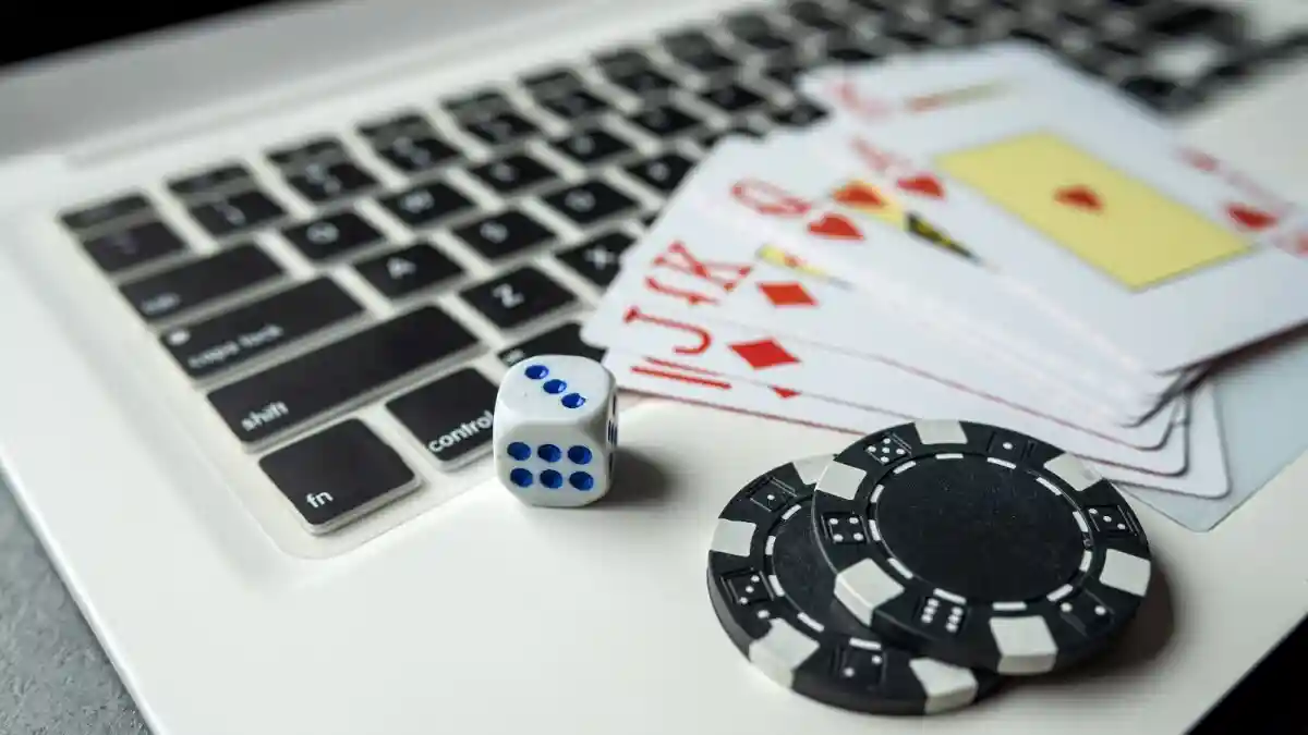 Online gambling carries a significant risk of addiction and harm. This is because of several reasons, like its accessibility and the blurring line between digital gaming and real-money betting, leading to financial stress, relationship breakdown, and mental health issues. People start gambling for fun, but it can become addictive because of the brain's reward system, much like drugs or alcohol can. In a similar vein, a man shared a heart-wrenching tale of his struggles with gambling addiction on Reddit, and it had destroyed his life.