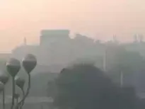 Doctors in Delhi have raised concerns about a significant increase in illnesses linked to air pollution. Respiratory issues like throat irritation, runny nose