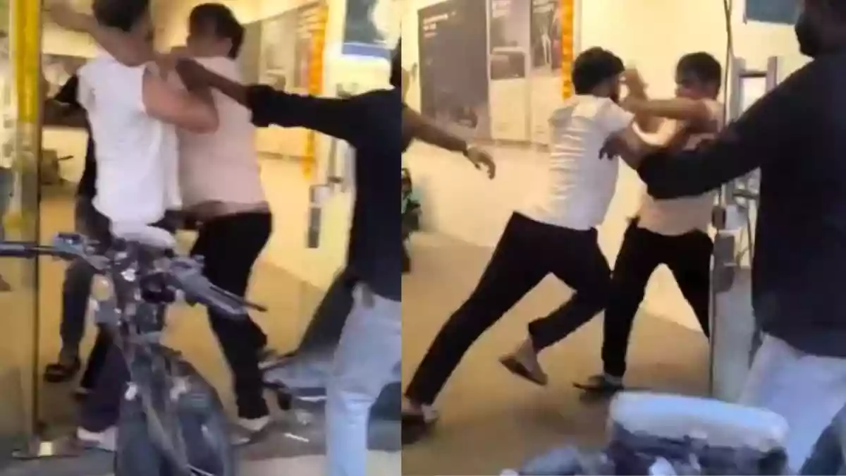 Over the years, Ola Electric has come under constant scrutiny over its after-sales service. Many electric two-wheeler owners across the country have been raising their voices regarding slow repairs and unresolved complaints. Recently, a video surfaced online where several Ola Electric customers are seen expressing their anger after facing issues with their scooters. The video was shared on X (formerly Twitter) with the caption, “Buy OLA and regret it for life! There's an OLA showroom right near my house, and to this day, I haven't met even one person who bought an OLA and is satisfied—everyone has some problem or the other!