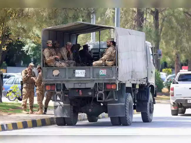 Pakistan, ‘strangled’ by economic strain, steps up Iran peace push