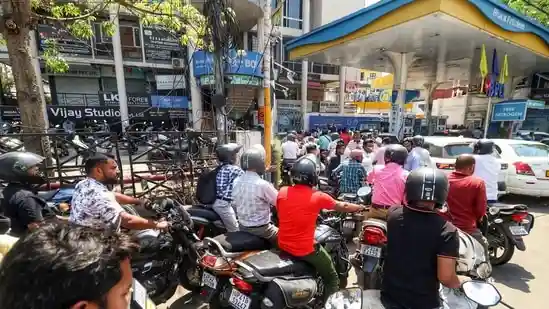 Panic causes long queues at petrol pumps despite govt assurances amid Iran war
