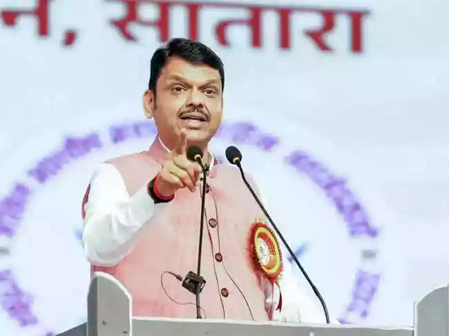 Maharashtra Chief Minister Devendra Fadnavis emphasized pride in the Marathi language. He encouraged all residents to learn it, offering state assistance