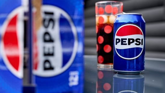 PepsiCo has discontinued nine soda flavors and marked 21 other beverages as “limited time left” in stores worldwide, according to The Street. The move affects not only sodas but also several flavors of sparkling water, Gatorade, and energy drinks. The “limited time left” label means the company has stopped producing the drinks, though some may still be available in stores until supplies run out. PepsiCo said the decision is part of a strategy to streamline its offerings and focus on its stronger products rather than abandoning variety altogether.