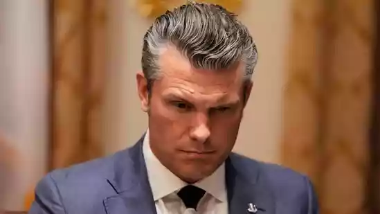 Pete Hegseth wearing Russia flag tie