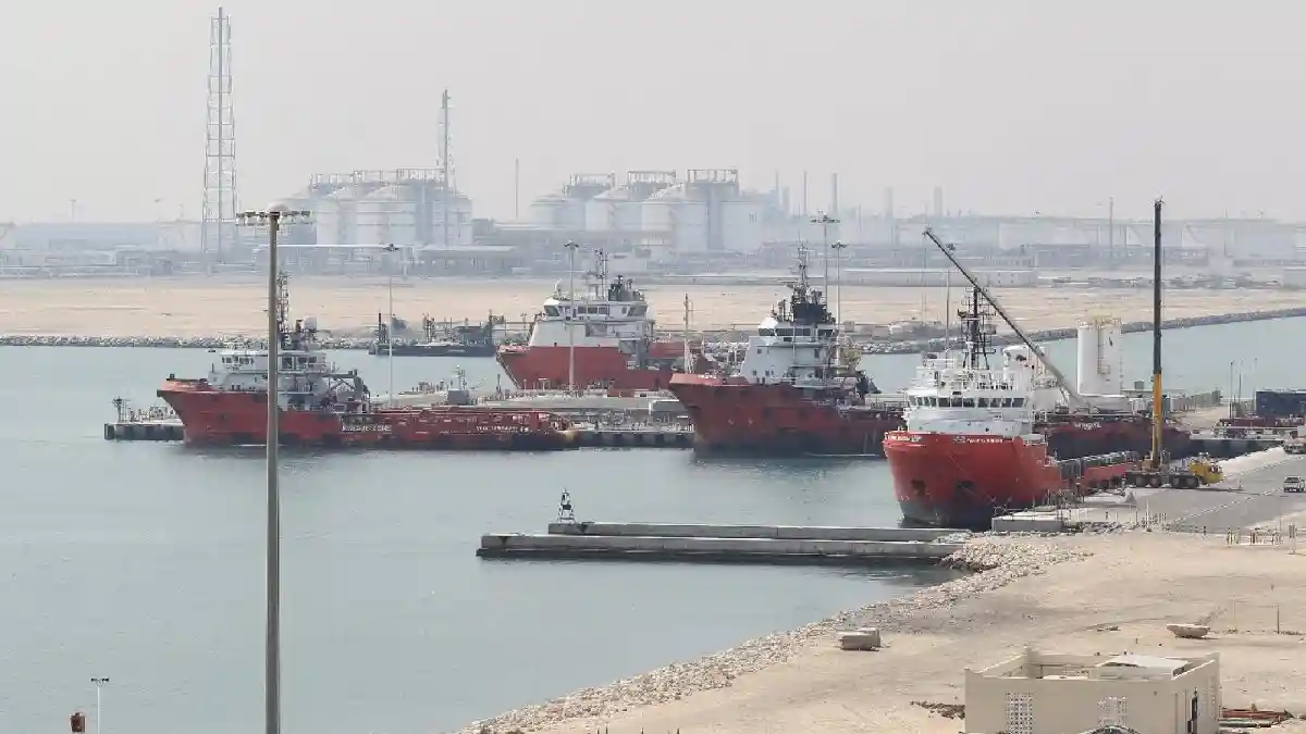 Petronet LNG, GAIL, IOCL, BPCL Stocks In Focus After Qatar Halts LNG Production Amid Mideast Crisis