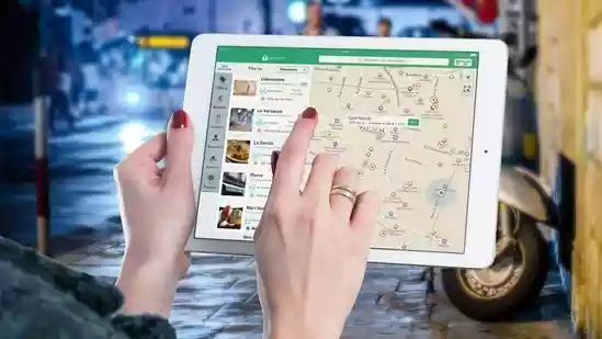 Google Maps is introducing four new tools designed to support users during trips, daily travel, and the upcoming holiday season. The updates include Gemini