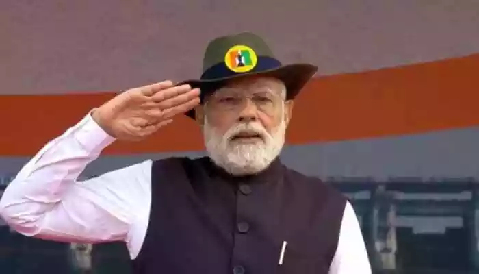 Prime Minister Narendra Modi on Thursday paid tribute to Sardar Vallabhbhai Patel at the Statue of Unity in Ekta Nagar, Gujarat, on the occasion of Rashtriya