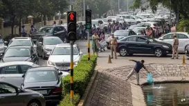 Entrepreneur and author Sandeep Mall has sparked a widespread debate on civic sense in India after sharing his observations he regularly notices during school