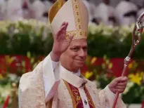 Pope Leo XIV calls for renewed talks between the United States and Iran to end the war. He strongly condemns capital punishment and advocates for humane