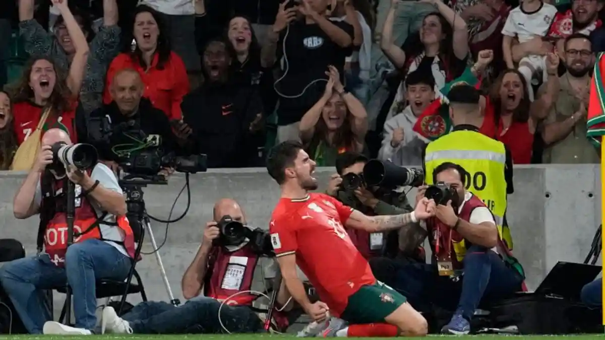 Potugal registered a 1-0 win over Ireland in the FIFA World Cup 2026 qualifiers between the sides on Sunday as Ruben Neves' late-strike proved to be the difference between the teams. Neves headed home in stoppage time to give his side the win after Ronaldo had missed a spot kick in the 75th minute of the game at Estadio Jose Alvalade.Potugal registered a 1-0 win over Ireland in the FIFA World Cup 2026 qualifiers between the sides on Sunday as Ruben Neves' late-strike proved to be the difference between the teams.Neves headed home in stoppage time to give his side the win after Ronaldo had missed a spot kick in the 75th minute of the game at Estadio Jose Alvalade.<strong>ALSO READ| ‘Quickfire Half-Century': Erling Haaland Reaches 50 Goal For Norway In…</strong>Caoimhin Kelleher, who saved Ronaldo's penalty aimed straight down the middle, celebrated with a punch of his right fist, while Ronaldo held his face in his hands.Fans in Lisbon applauded in the 21st minute to honour Diogo Jota, who wore that jersey number for Portugal. The former Liverpool forward tragically died in a car accident in July, along with his brother. Rúben Neves, now wearing the No. 21, has a tattoo on his left calf in memory of his late friend.