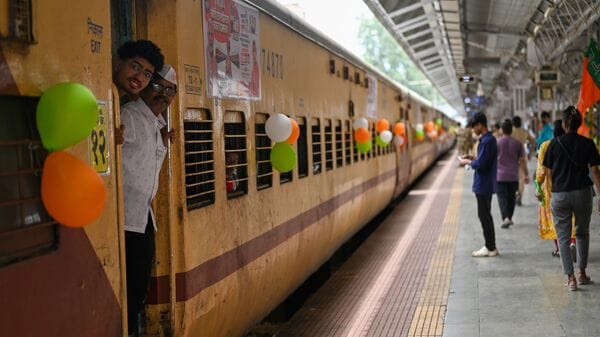 Preparations are underway for ten-day-long celebrations of holy festival Ganesh Chaturthi, which is also known as ‘Vinayak Chaturthi.' The festivities will commence on Wednesday, August 27, and will wrap up by September 6. As Maharashtra, Andhra Pradesh, Telangana, Karnataka and other states gear for the most auspicious festival of Ganesh Chaturthi, Maharashtra Chief Minister Devendra Fadnavis flagged off the Ganpati Special train on Monday, August 25.