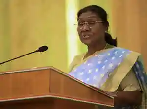 A powerful blast rocked Delhi near the Red Fort on Monday evening, claiming nine lives and injured several others. Top officials, including the President and