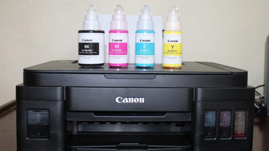 If you print notes, assignments or office documents every week, the price of the printer is only half the story. What you spend on ink over the next few years