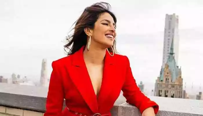 Priyanka Chopra joins Robert Downey Jr as presenter