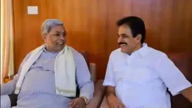 In Karnataka, a noisy confrontation between rival groups of Congress workers on Wednesday turned an otherwise routine political visit into a dramatic public