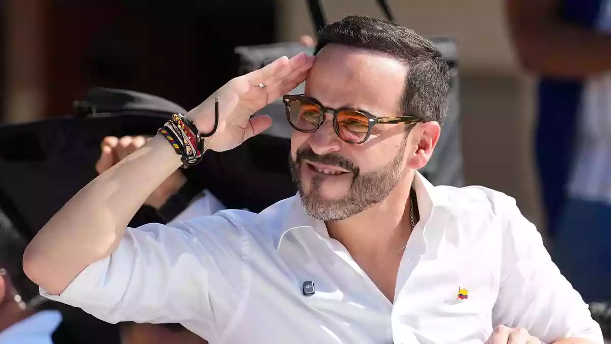Tough-on-crime outsider Aberaldo de la Espriella took the lead in Colombia's presidential race in the first round of voting on Sunday (May 31, 2026) night