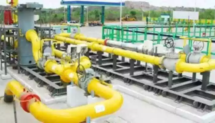 Traders warned that prices could jump sharply when markets reopen on Monday if the violence continues. <strong>New Delhi</strong>: Missiles fired