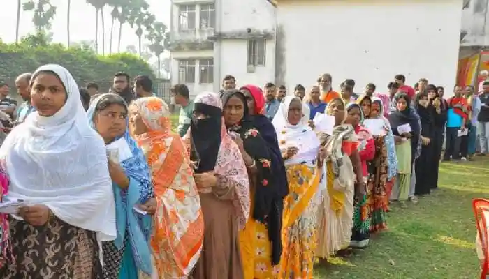 Pune Municipal Corporation elections are underway, with voters choosing representatives across 41 wards as parties vie for control ahead of results