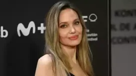 <h4>Quote of the day by Angelina Jolie: ‘It's hard to be clear about who you are when…'</h4><h4>Angelina Jolie reflects on personal