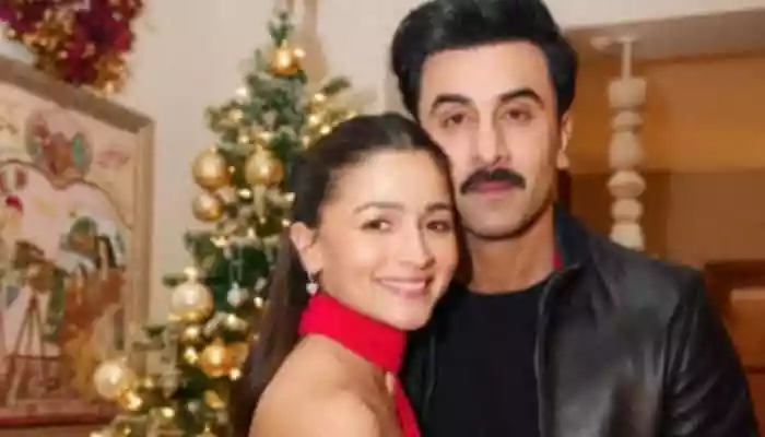 Ranbir Kapoor’s Clean-Shaven Look Steal Spotlight As He And Alia Bhatt Jet Off