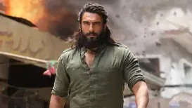 <h4>Ranveer Singh didn't charge massive fees for Dhurandhar films. Here’s why</h4><h4>Jyoti Deshpande, who co-produced Dhurandhar franchise