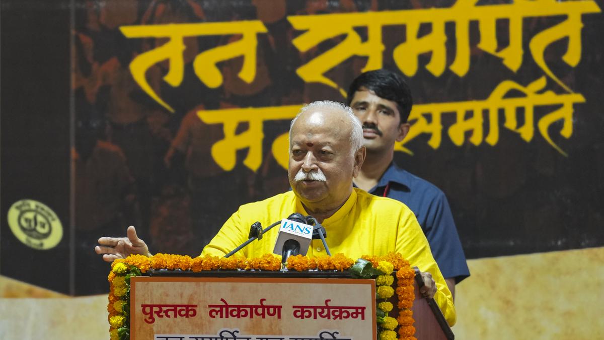 Rashtriya Swayamsevak Sangh chief Mohan Bhagwat said on Saturday (August 23, 2025) that India can become self-reliant in agriculture by blending modern technology with traditional farming methods and animal husbandry while rearing indigenous cattle. Mr. Bhagwat addressed the 28th foundation day function of the Jyeshtha Pashuvaidya Pratishthan in Chhatrapati Sambhajinagar, where farmers, veterinary graduates, and experts were felicitated.