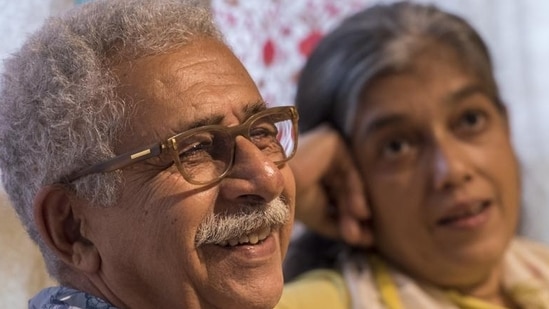 Ratna Pathak Shah and Naseeruddin Shah are two of the most respected actors in Indian Cinema. The two have been married since 1982 and have two sons, Imaad Shah and Vivaan Shah. In an interview with Faye D'Souza on her YouTube channel, Ratna spoke about her career and acting, revealing that she has a different opinion from Naseeruddin when it comes to the profession of acting.